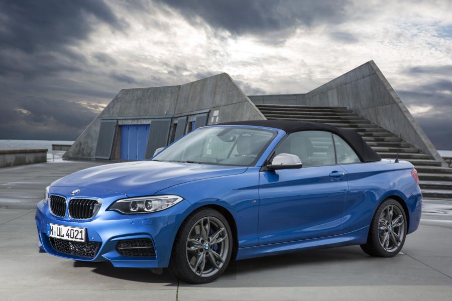  BMW M235i Convertible 2014 года  (фото 8 из 28)